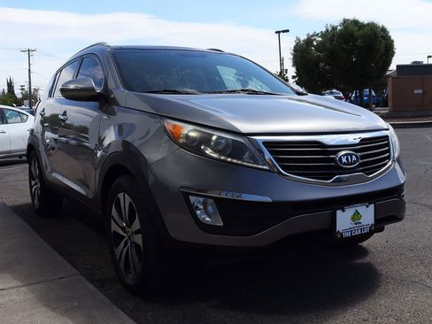 Used 2011 Kia Sportage EX w/ Premium Pkg w/Leather Seats image 18