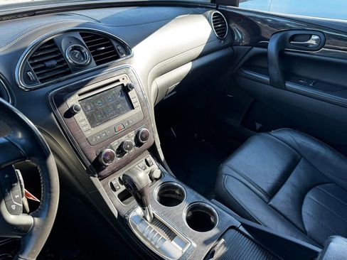 Used 2017 Buick Enclave Premium image 20