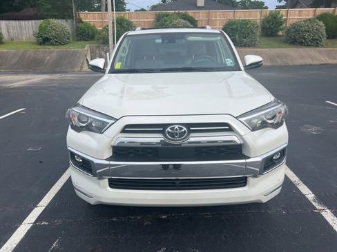 Used 2022 Toyota 4Runner Limited RWD image 2