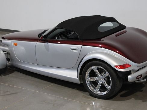 Used 2000 Plymouth Prowler image 10