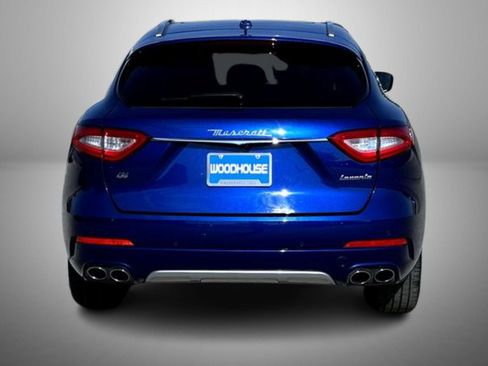 Used 2019 Maserati Levante GranLusso image 6