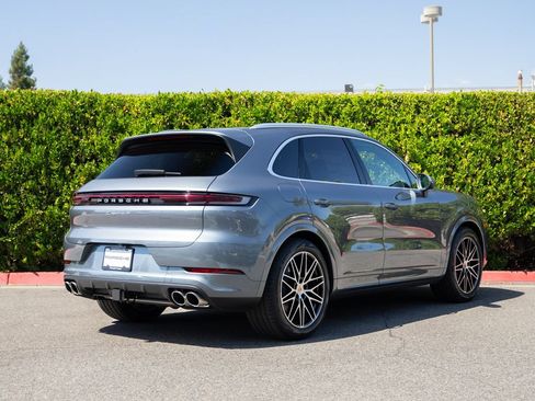 New 2026 Porsche Cayenne S AWD/4WD image 7