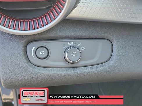 New 2026 Chevrolet Trax RS w/ Sunroof Package image 21