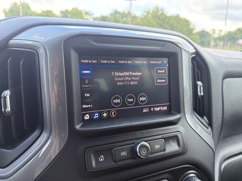 Used 2019 Chevrolet Silverado 1500 Custom w/ Custom Max Trailering Package AWD/4WD image 6