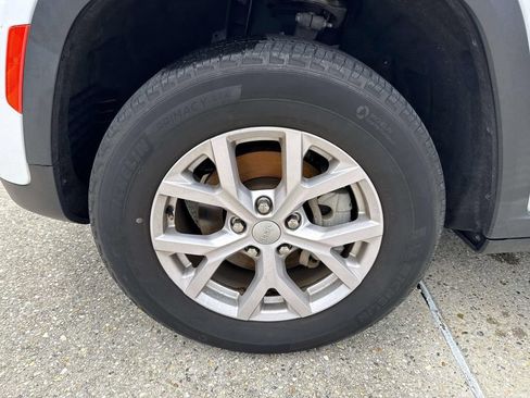 Used 2022 Jeep Grand Cherokee Limited RWD image 4