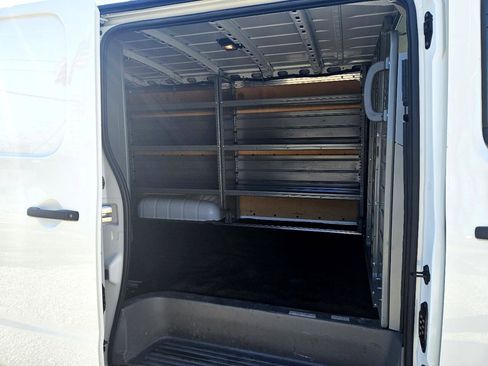 Used 2020 Nissan NV 2500 SV image 23