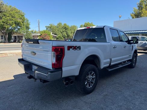 Used 2017 Ford F250 XLT w/ XLT Premium Package AWD/4WD image 2