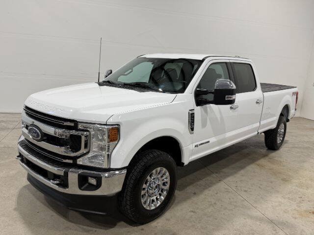 Used 2022 Ford F350 XLT w/ XLT Premium Package AWD/4WD image 2