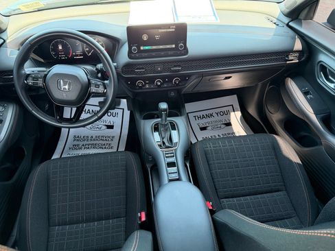 Used 2025 Honda HR-V Sport image 14