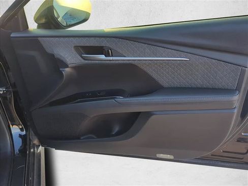 Used 2025 Toyota Camry XLE FWD image 24