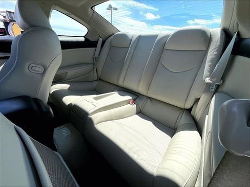 Used 2015 INFINITI Q60 AWD Coupe w/ Premium Package image 12