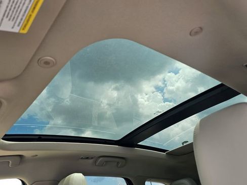 New 2025 Lincoln Corsair Grand Touring image 12