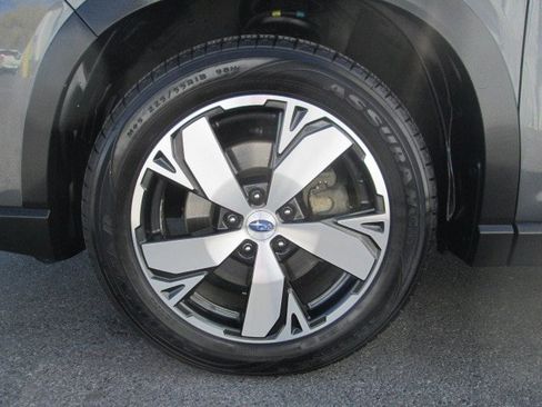 Used 2021 Subaru Forester Touring image 8