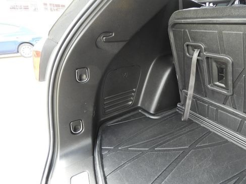 Used 2022 Buick Enclave Essence w/ Trailering Package, 5000 lbs. FWD image 30