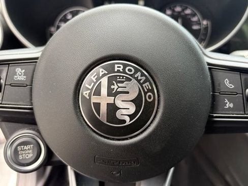 Used 2023 Alfa Romeo Giulia Ti AWD/4WD image 26