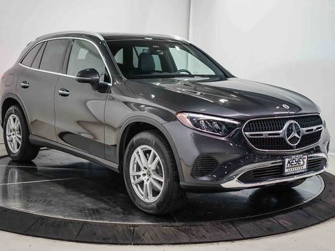 Certified 2025 Mercedes-Benz GLC 300 4MATIC image 3