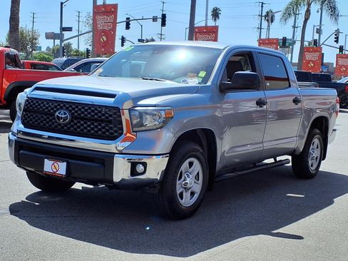 Used 2018 Toyota Tundra SR5 w/ SR5 Upgrade Package RWD image 3