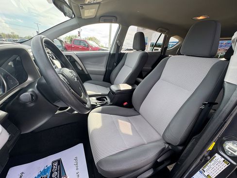 Used 2013 Toyota RAV4 LE image 22