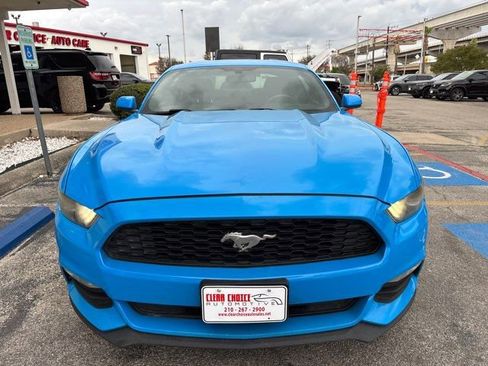 Used 2017 Ford Mustang Coupe image 2