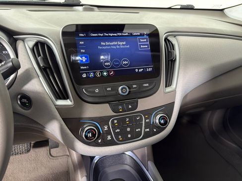 Used 2023 Chevrolet Malibu LT image 17