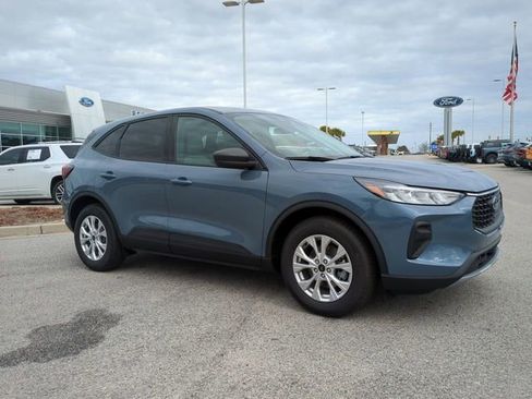 New 2026 Ford Escape Active w/ Tech Pack #1 FWD image 2