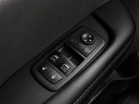 Used 2021 Dodge Challenger R/T Scat Pack RWD image 27