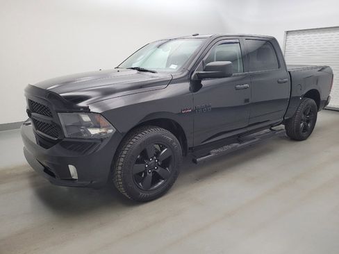 Used 2016 RAM 1500 Express w/ Black Ram 1500 Express Group RWD image 2