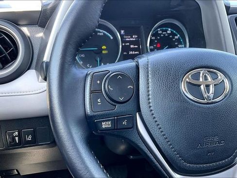 Used 2017 Toyota RAV4 XLE w/ All Weather Liner Package AWD/4WD image 10