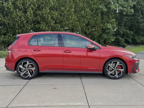 New 2025 Volkswagen GTI SE image 7