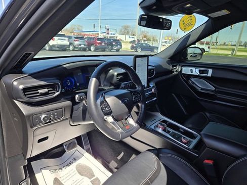 Certified 2022 Ford Explorer ST w/ Equipment Group 401A AWD/4WD image 2
