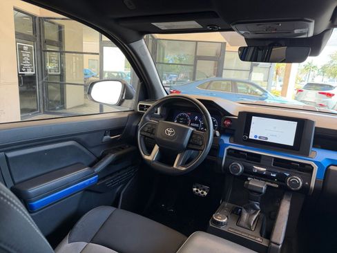 Used 2024 Toyota Tacoma TRD Sport image 29