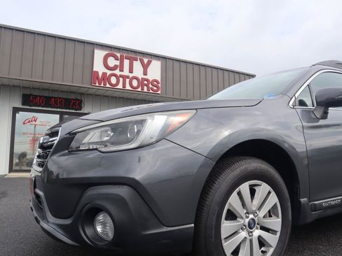 Used 2018 Subaru Outback 2.5i Premium AWD/4WD image 28