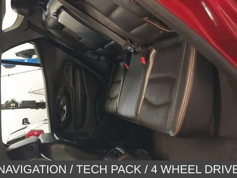 Used 2024 GMC Terrain AT4 w/ Tech Package AWD/4WD image 29