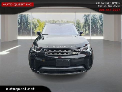 Used 2019 Land Rover Discovery SE image 2