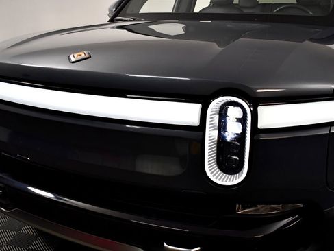 Used 2022 Rivian R1T Launch Edition image 45