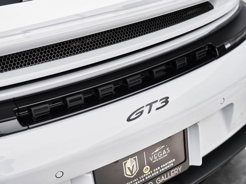 Used 2026 Porsche 911 GT3 w/ Weissach Package RWD image 19
