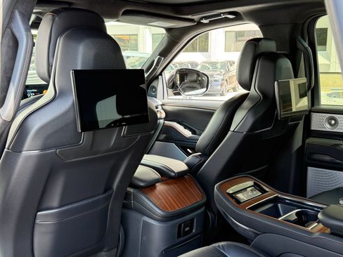 New 2026 Lincoln Navigator Black Label AWD/4WD image 27