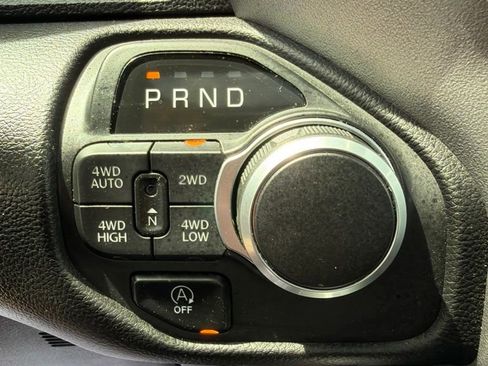 Used 2025 RAM 1500 Big Horn AWD/4WD image 18