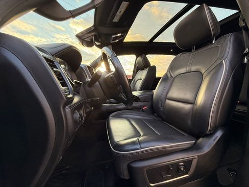 Used 2021 RAM 1500 Limited w/ Night Edition image 19