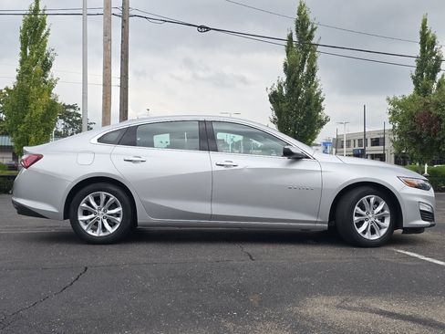 Used 2022 Chevrolet Malibu LT FWD image 21