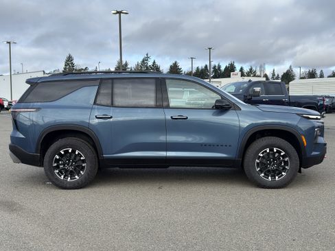 New 2026 Chevrolet Traverse Z71 w/ Driver Confidence Package image 6