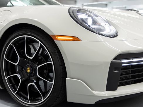 Used 2025 Porsche 911 Turbo S w/ 911 Turbo Sportdesign Package image 15