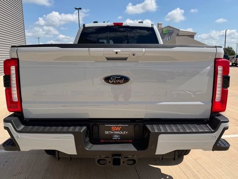New 2026 Ford F250 Lariat w/ Black Appearance Package AWD/4WD image 5