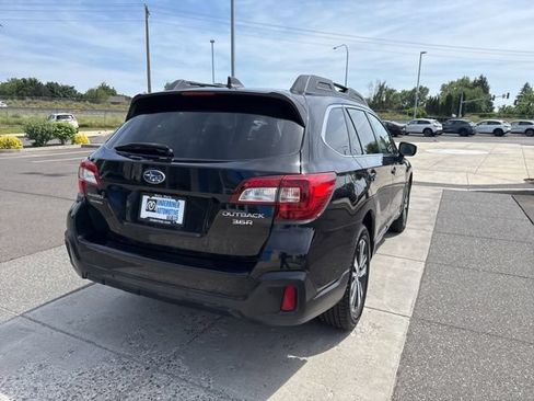 Used 2019 Subaru Outback 3.6R Limited AWD/4WD image 7