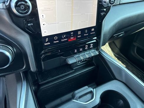 Used 2024 RAM 1500 Lone Star image 23