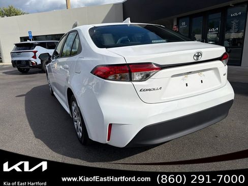 Used 2025 Toyota Corolla LE FWD image 10