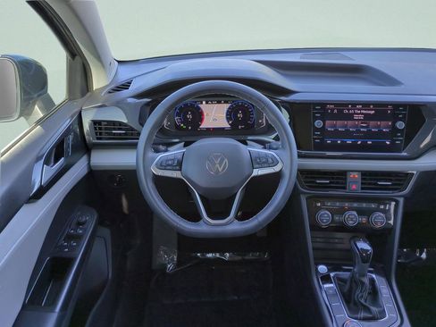 Used 2022 Volkswagen Taos SEL w/ Panoramic Sunroof Package AWD/4WD image 12