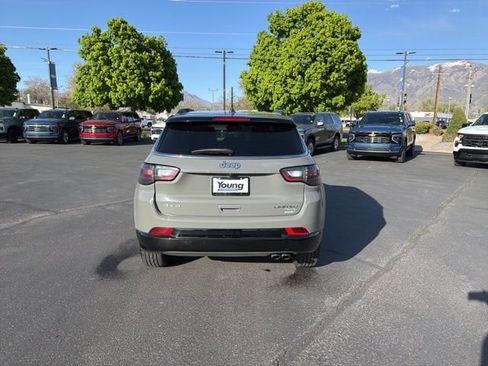 Used 2022 Jeep Compass Limited w/ Elite Group AWD/4WD image 6