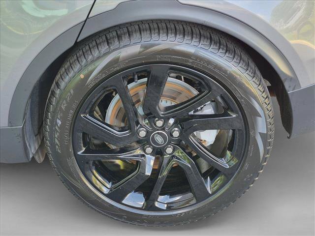 Certified 2025 Land Rover Discovery S AWD/4WD image 26