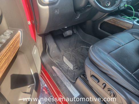 Used 2019 Chevrolet Silverado 1500 High Country w/ Technology Package image 14